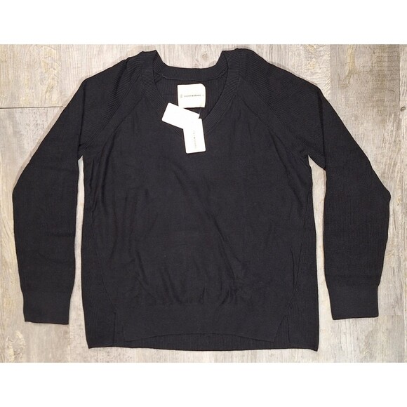 Lucky Brand Sweaters - Lucky Brand Black V-Neck Knit Sweater Womens XS Tight Knit Pullover Side Slit